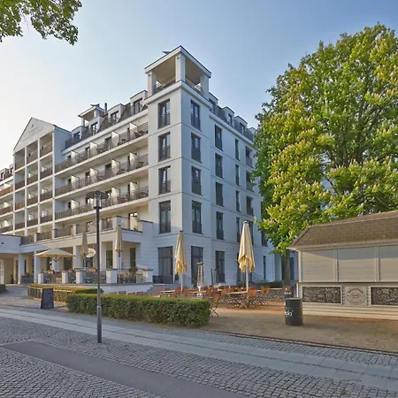 Upstalsboom מלון