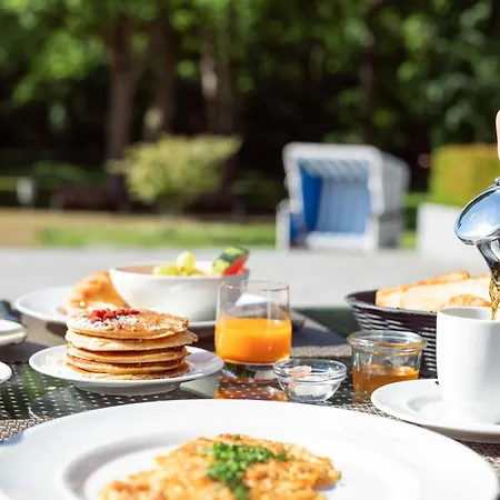 מלון Upstalsboom 4*