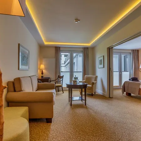 Upstalsboom מלון 4*