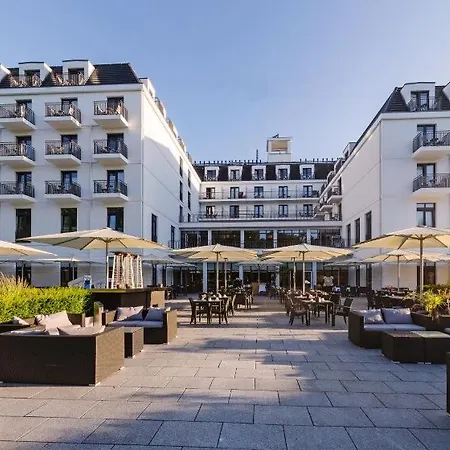 מלון Upstalsboom 4*